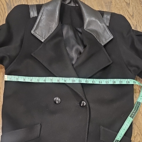 VINTAGE Black Double-Breasted Women's Coat - Picture 6 of 10